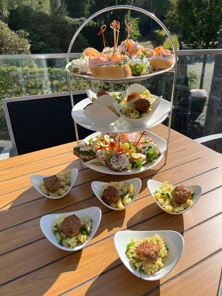 cafe-fritz-abschiedsempfaenge-04 svg+xml;charset=utf