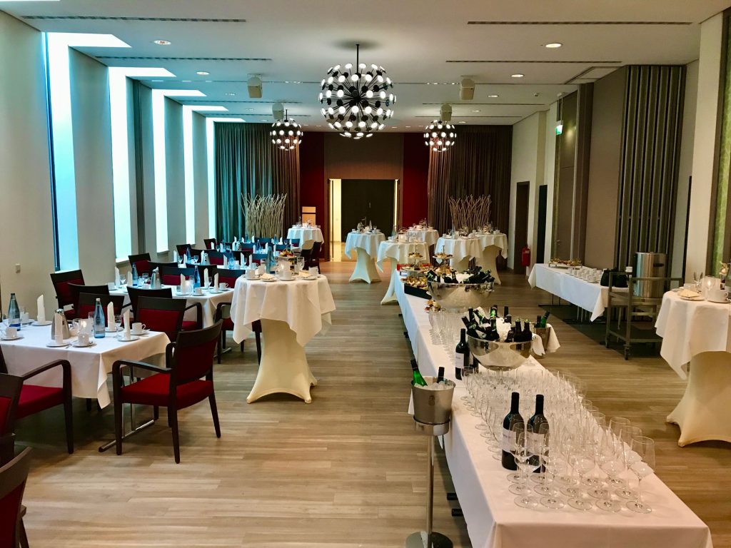 cafe-fritz-abschiedsempfaenge-08 svg+xml;charset=utf